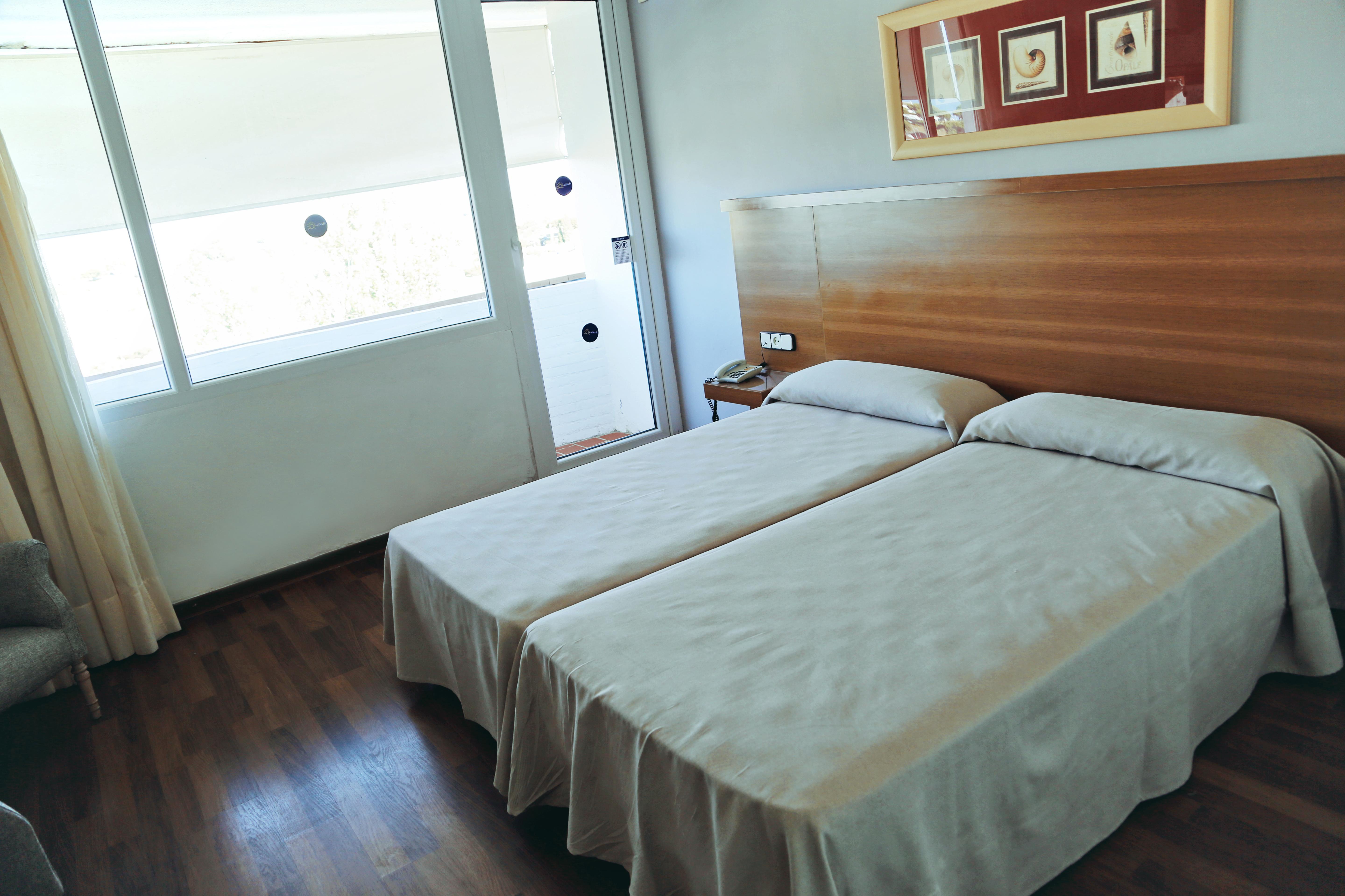 ホテル Ohtels Carabela マタラスカニャス エクステリア 写真