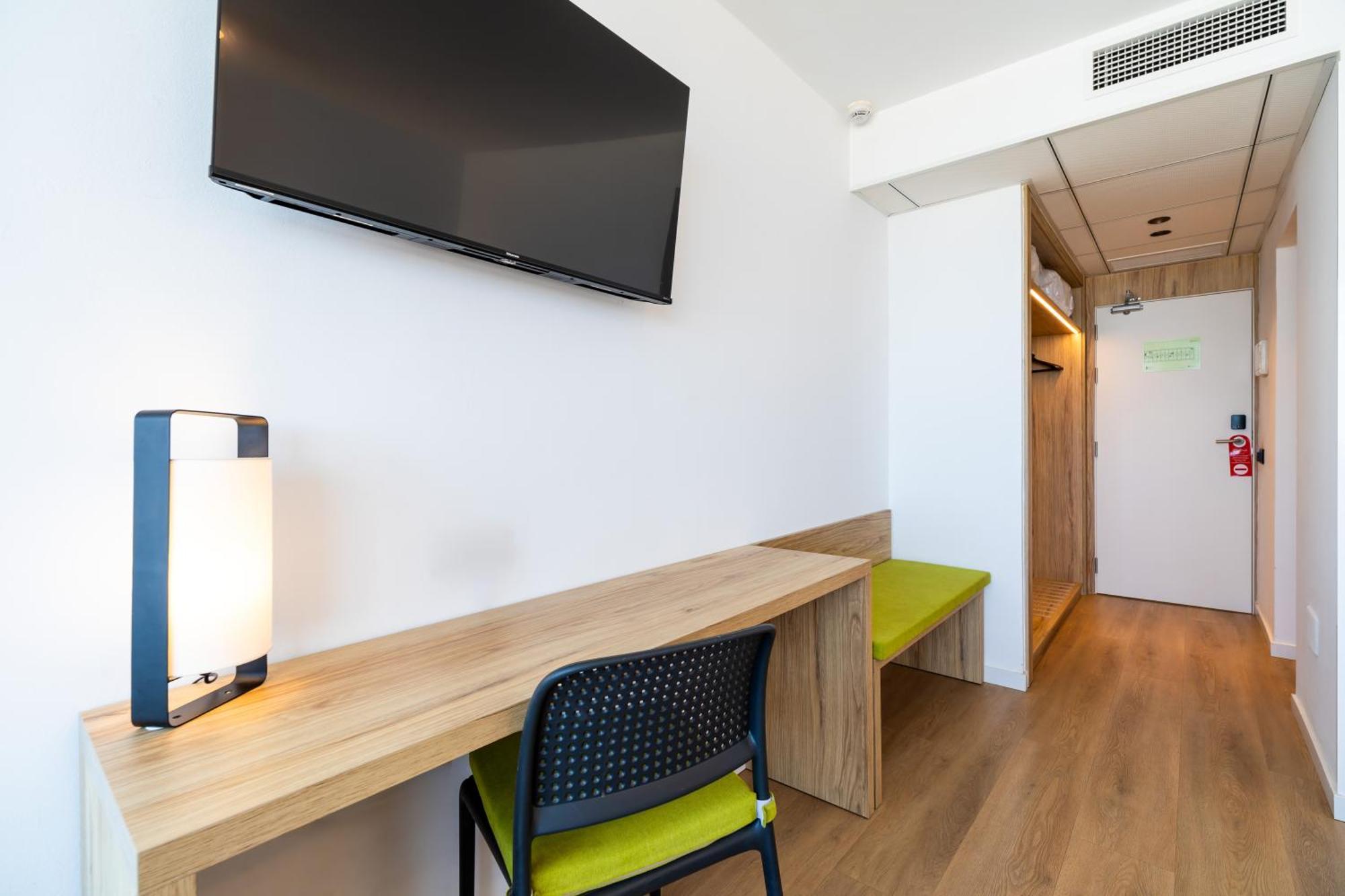 ホテル Ohtels Carabela マタラスカニャス エクステリア 写真