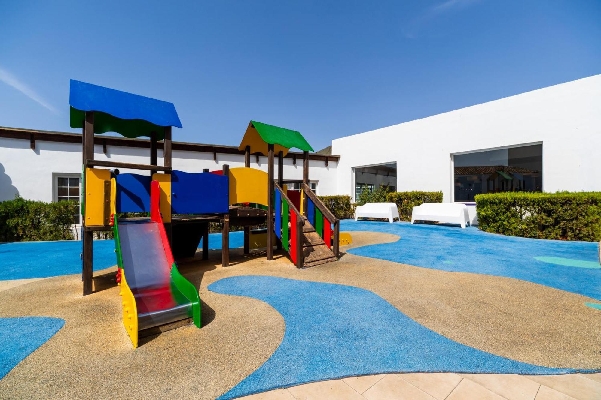 ホテル Ohtels Carabela マタラスカニャス エクステリア 写真