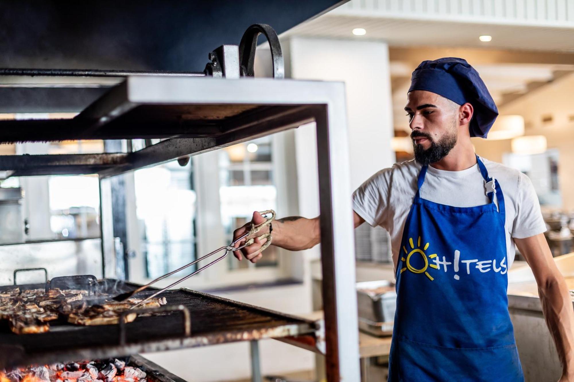 ホテル Ohtels Carabela マタラスカニャス エクステリア 写真