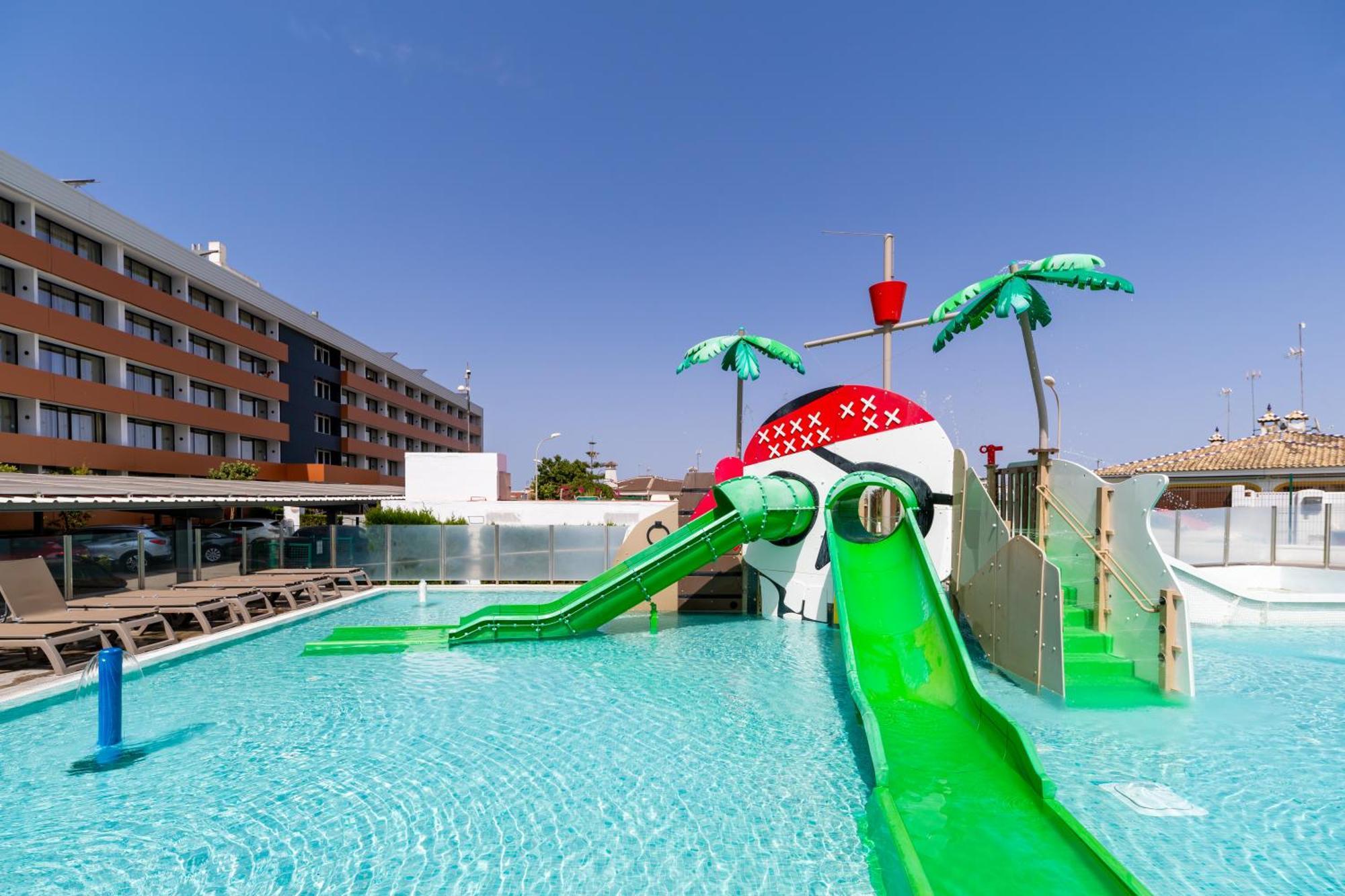 ホテル Ohtels Carabela マタラスカニャス エクステリア 写真